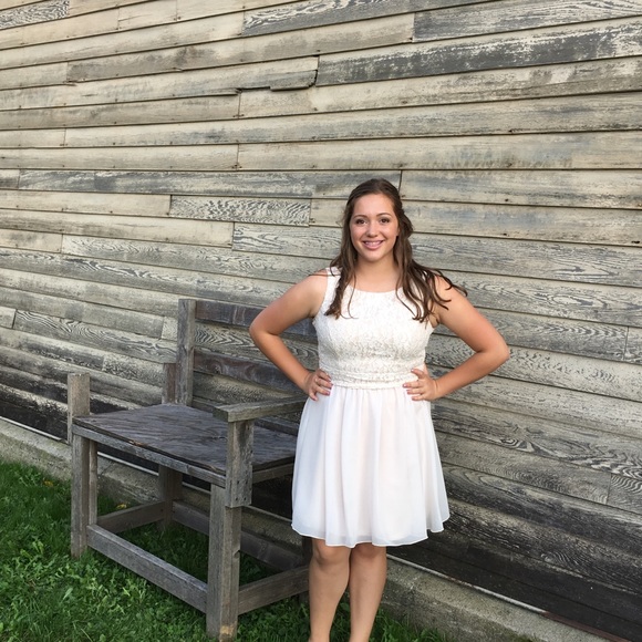 BLUSH FORMAL DRESS - Picture 7 of 8